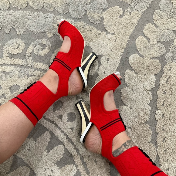 FENDI ELASTIC AND NEOPRENE HEELED SANDALS - Picture 14 of 16